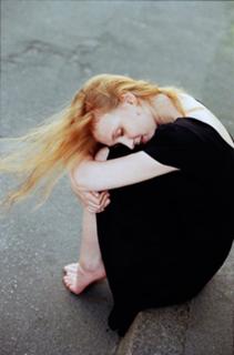 Isolda Dychauk feet photo 9