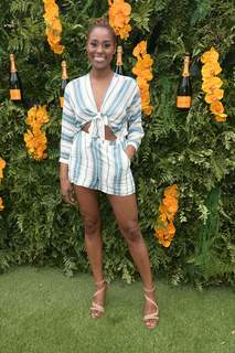 Issa Rae feet photo thumbnail