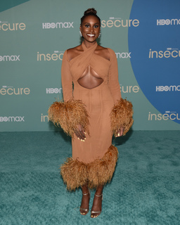 Issa Rae feet photo thumbnail