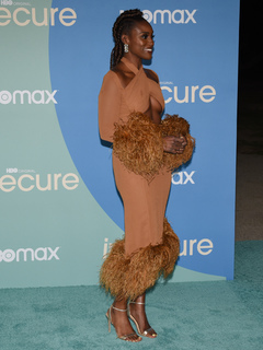 Issa Rae feet photo thumbnail