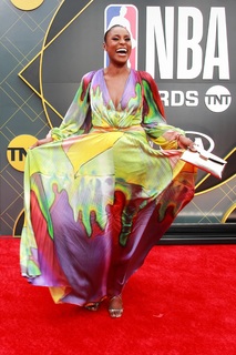 Issa Rae feet photo thumbnail