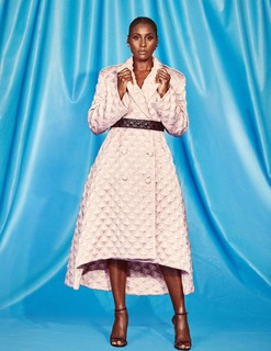 Issa Rae feet photo thumbnail