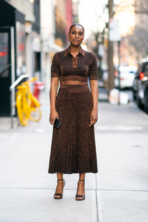 Issa Rae feet photo thumbnail