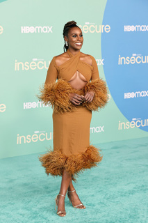 Issa Rae feet photo thumbnail