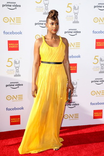 Issa Rae feet photo thumbnail
