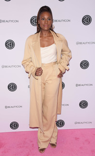 Issa Rae feet photo thumbnail