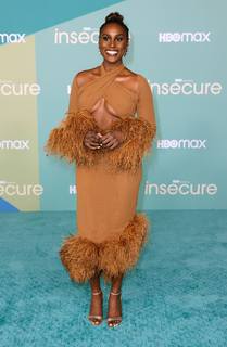 Issa Rae feet photo thumbnail