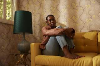 Issa Rae feet photo thumbnail