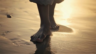 Issa Rae feet photo thumbnail