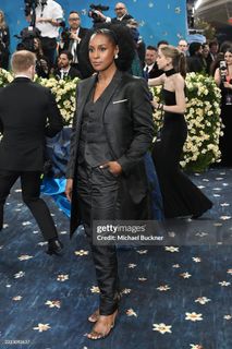 Issa Rae feet photo thumbnail