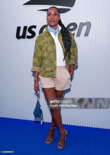Issa Rae feet photo thumbnail