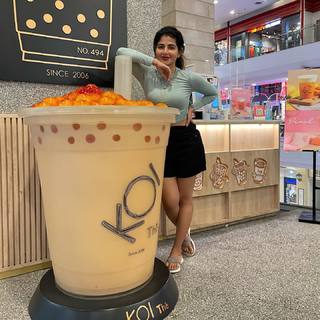 Iswarya Menon feet photo 11