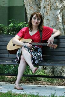 Isy Suttie feet photo 16