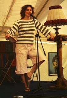 Isy Suttie feet photo 14