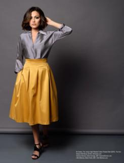Italia Ricci feet photo thumbnail