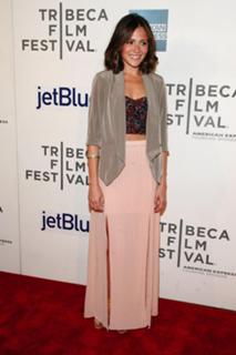 Italia Ricci feet photo thumbnail