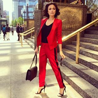Italia Ricci feet photo thumbnail