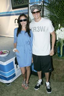 Italia Ricci feet photo thumbnail