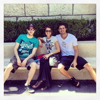 Italia Ricci feet photo thumbnail