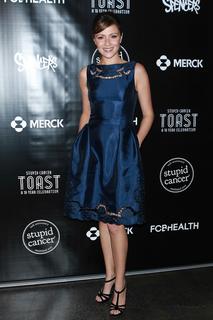 Italia Ricci feet photo thumbnail