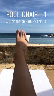 Italia Ricci feet photo thumbnail