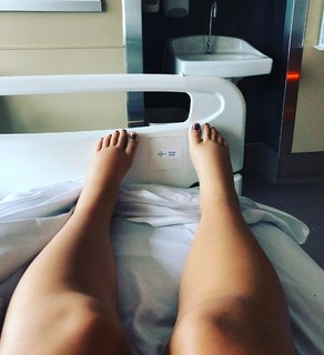Italia Ricci feet photo thumbnail
