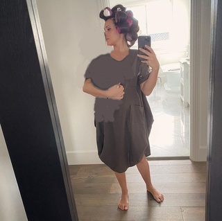 Italia Ricci feet photo thumbnail