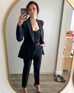 Italia Ricci feet photo thumbnail