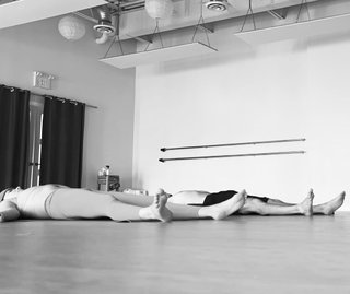 Italia Ricci feet photo thumbnail