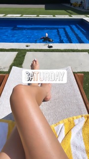 Italia Ricci feet photo thumbnail