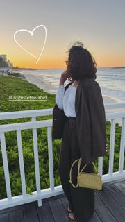 Italia Ricci feet photo thumbnail