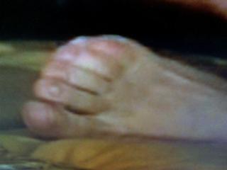 Itatí Cantoral feet photo thumbnail