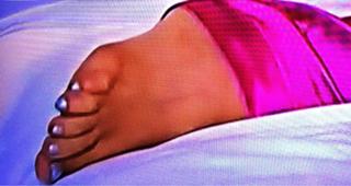 Itatí Cantoral feet photo thumbnail