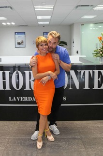 Itatí Cantoral feet photo thumbnail