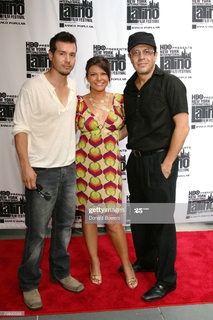 Itatí Cantoral feet photo thumbnail