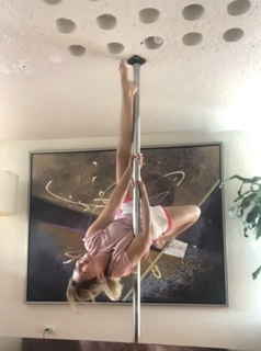 Itatí Cantoral feet photo thumbnail