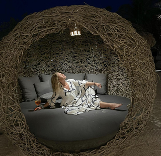 Itatí Cantoral feet photo thumbnail