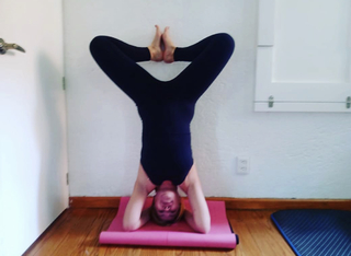 Itatí Cantoral feet photo thumbnail