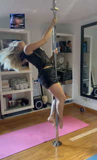 Itatí Cantoral feet photo thumbnail