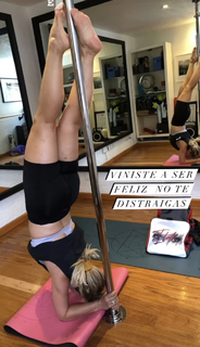 Itatí Cantoral feet photo thumbnail