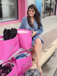 Itatí Cantoral feet photo 7