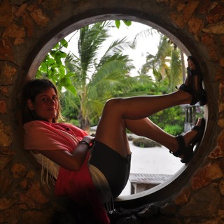 Itziar Ituño feet photo thumbnail