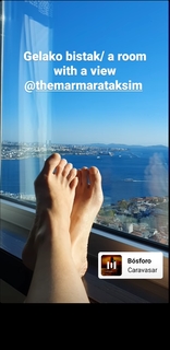 Itziar Ituño feet photo thumbnail