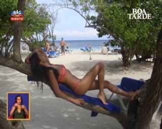 Iva Lamarão feet photo 17