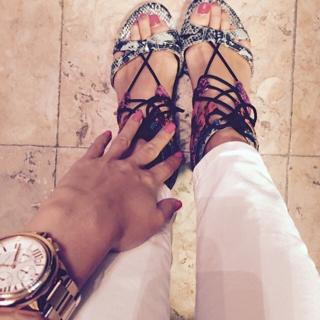 Iva Lamarão feet photo 3