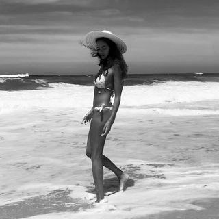 Iva Lamarão feet photo 19