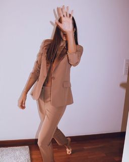 Iva Lamarão feet photo 6