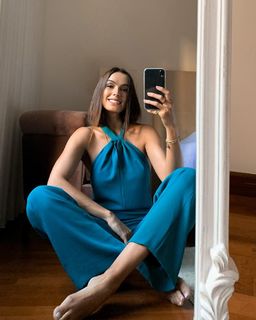 Iva Lamarão feet photo 4