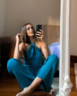 Iva Lamarão feet photo 3