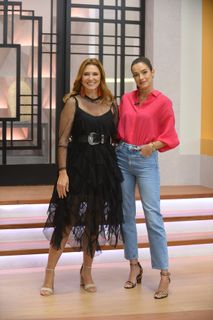 Iva Lamarão feet photo 11